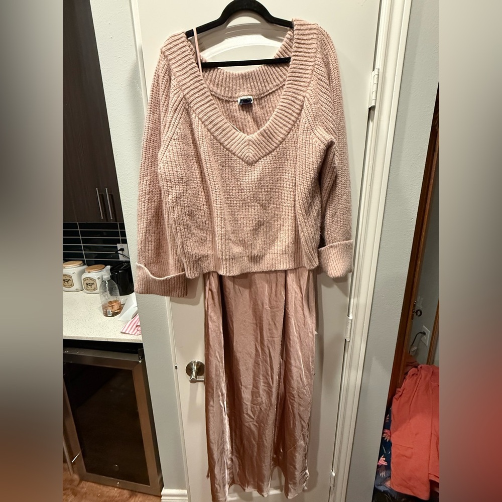 ARULA Pink Maxi Dress